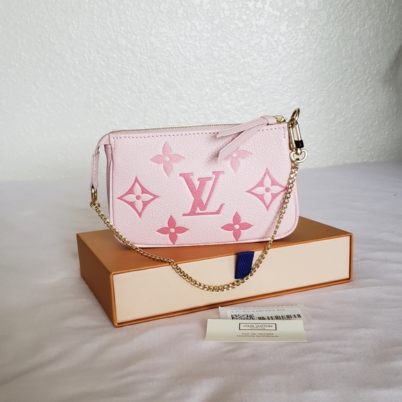 Louis Vuitton Handbags - Louis Vuitton Mini Pochette Accessoires